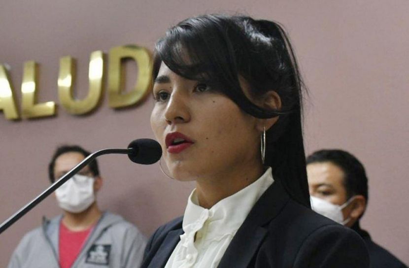 মাত্র ১৯ বছরেই উপমন্ত্রী হলেন নারী ফুটবলার