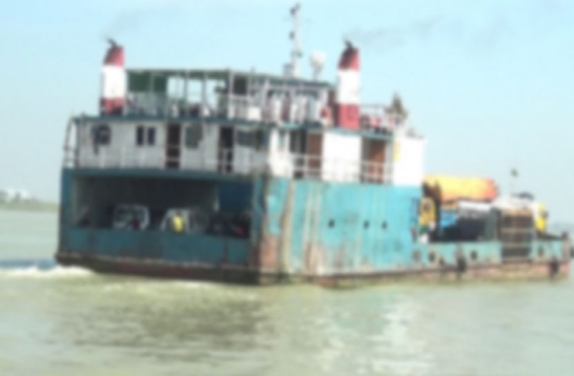 পাটুরিয়া-দৌলতদিয়ায় ফেরি চলাচল শুরু