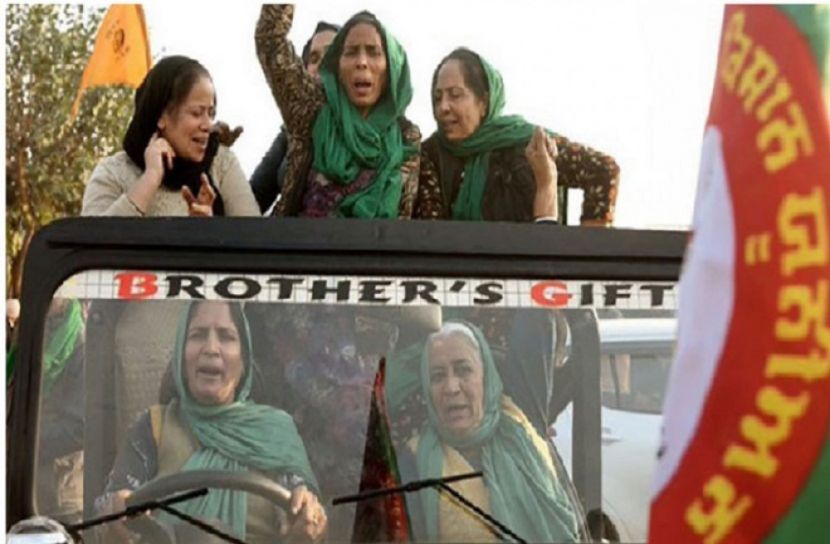 ২৫০ কি.মি. গাড়ি চালিয়ে কৃষক আন্দোলনে বৃদ্ধা