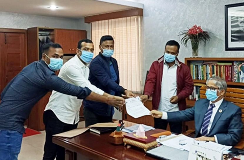 ঢাবিতে স্বাস্থ্যবিধি মেনে হল খুলে দেয়ার দাবি ছাত্রদলের