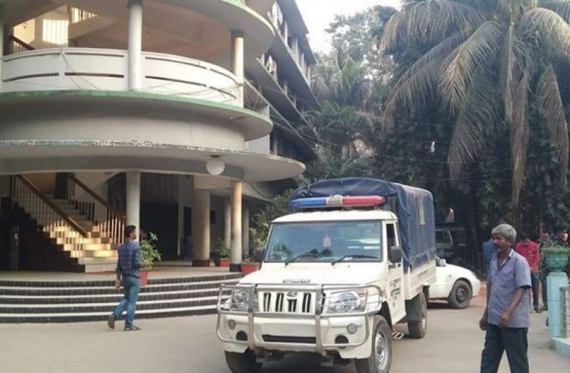 কক্সবাজারের ডাকবাংলো থেকে এক ব্যক্তির ঝুলন্ত লাশ উদ্ধার