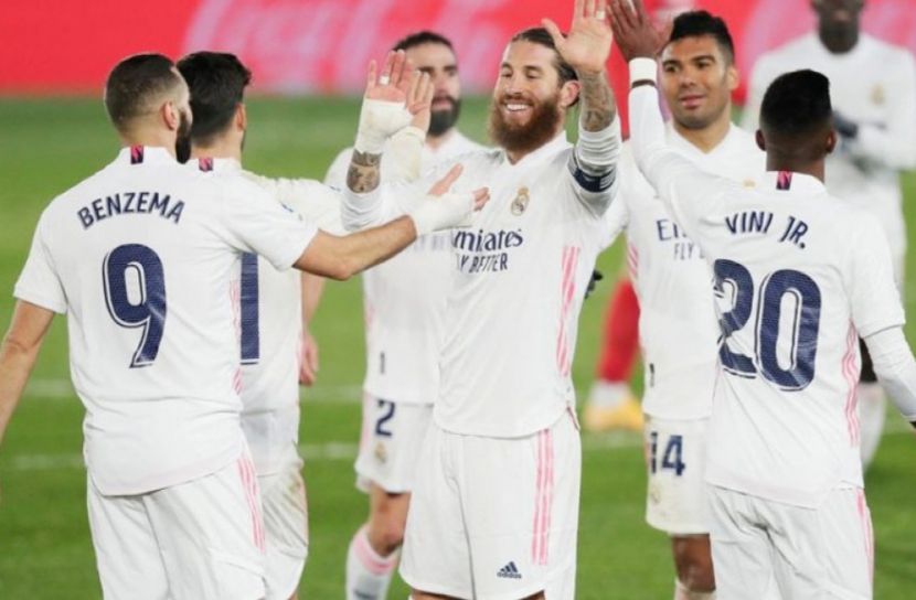 ক্যাসেমিরো-বেনজেমার গোলে গ্রানাডাকে হারাল রিয়াল