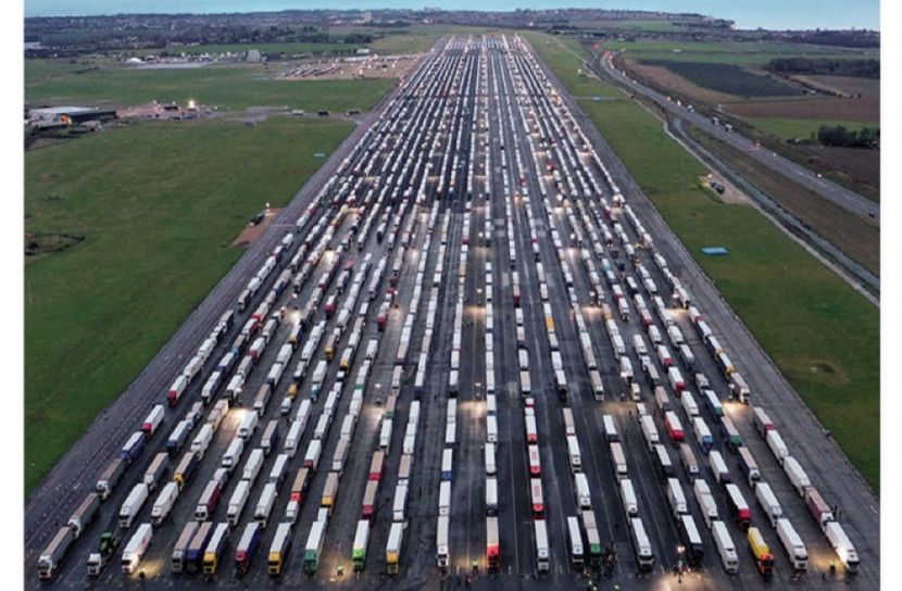 ৮০ টন খাদ্য নিয়ে জার্মান উড়োজাহাজ ব্রিটেনে