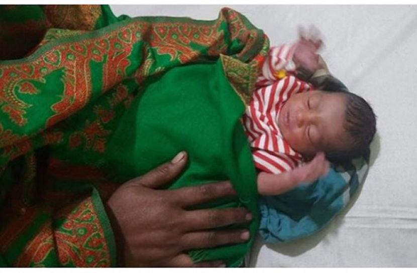 শরীয়তপুরে কুড়িয়ে পাওয়া শিশুটির নাম রাখা হলো ‘সেতু’