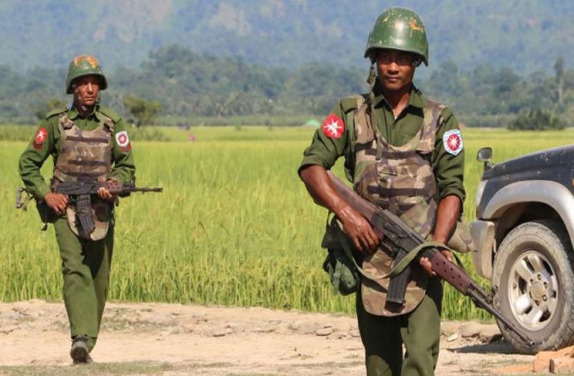 মিয়ানমারের লোকজনকে দেখামাত্র গুলির ঘোষণা