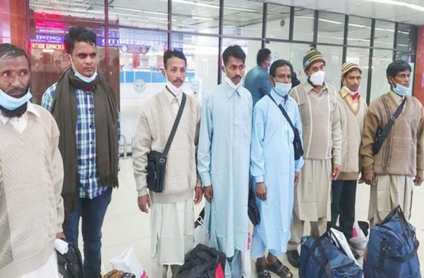 পাকিস্তানের কারাগার থেকে ফিরলেন ৮ বাংলাদেশি