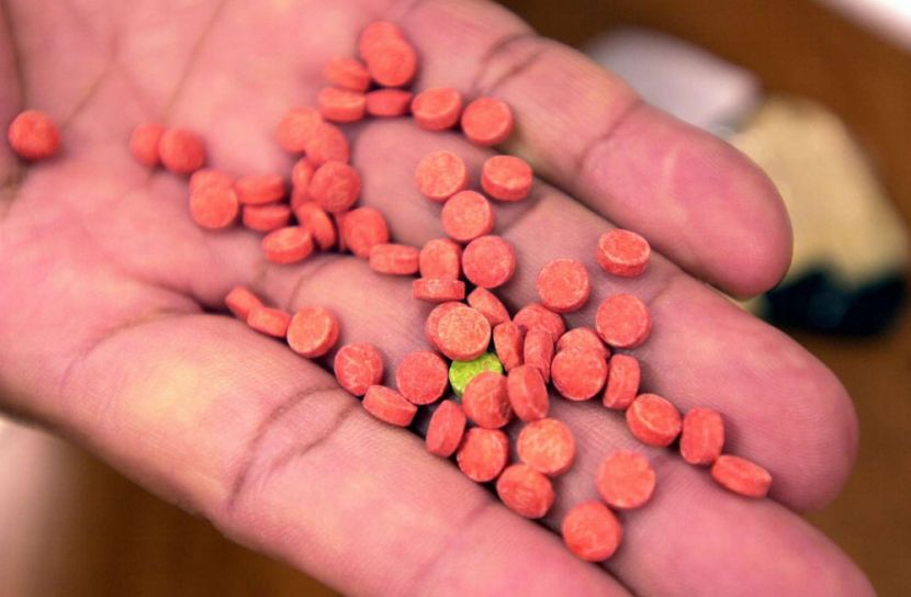 চট্টগ্রামে ইয়াবা পৌঁছে দিলেই পেতেন ৩ লাখ টাকা