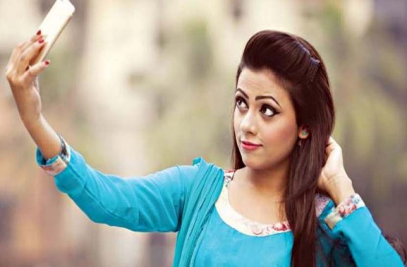 সেলফিতে বোঝা যাবে আপনি কেমন