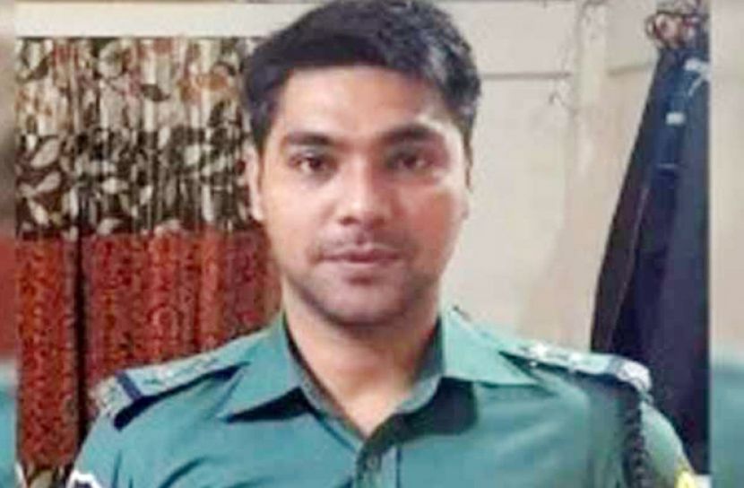 এসআই আকবরের পক্ষে লড়ছেন না সেই আইনজীবী