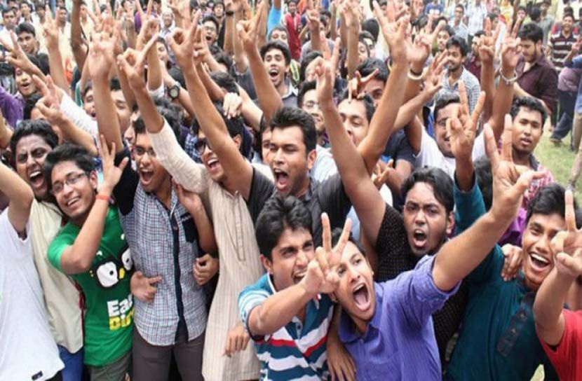 পিছিয়ে যেতে পারে এইচএসসির ফল প্রকাশ!