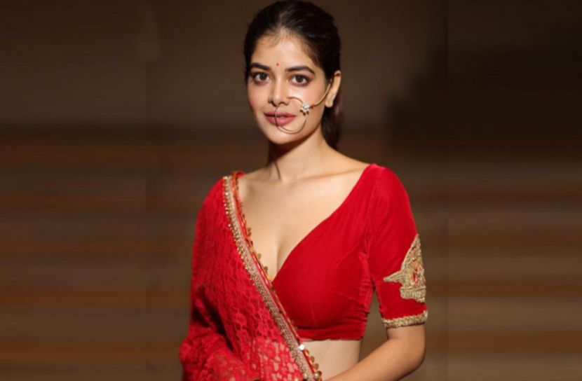 ‘হট’ ছবি প্রকাশের কারণ জানালেন মধুমিতা