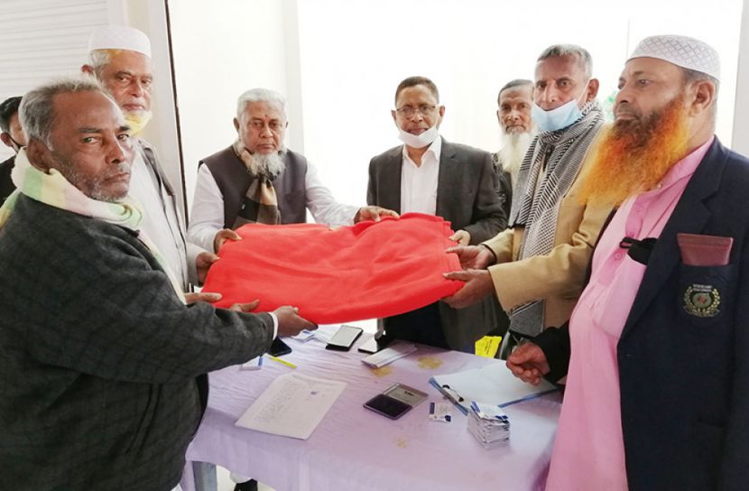 ভোলায় মুক্তিযোদ্ধাদের মাঝে কম্বল বিতরণ