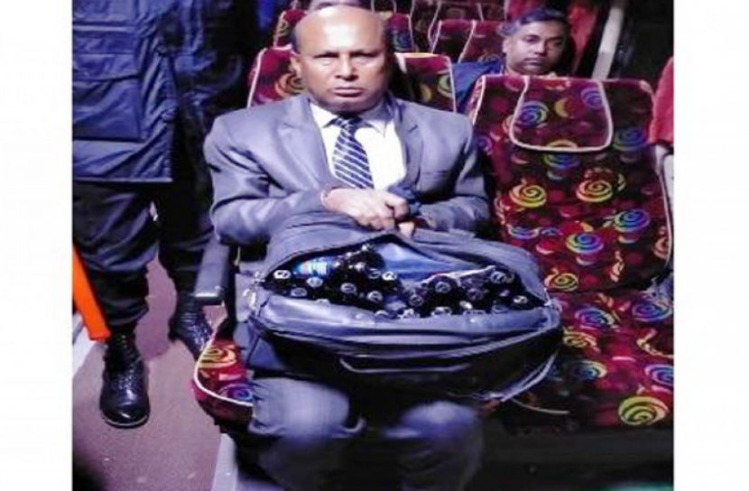 স্মার্ট মাদক ব্যবসায়ী