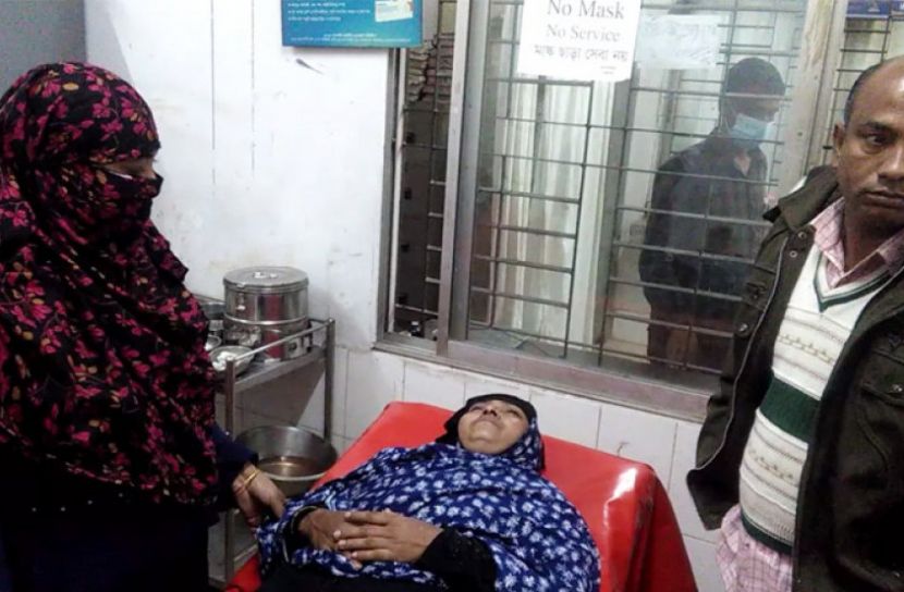 বিধবাকে পেটালেন চেয়ারম্যান পুত্র