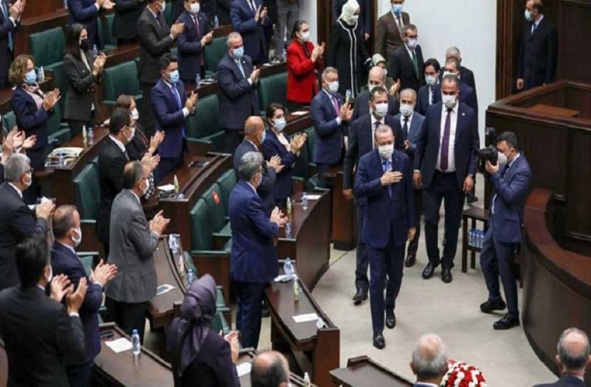 তুরস্কের অর্থনীতি কঠিন চ্যালেঞ্জের মুখে