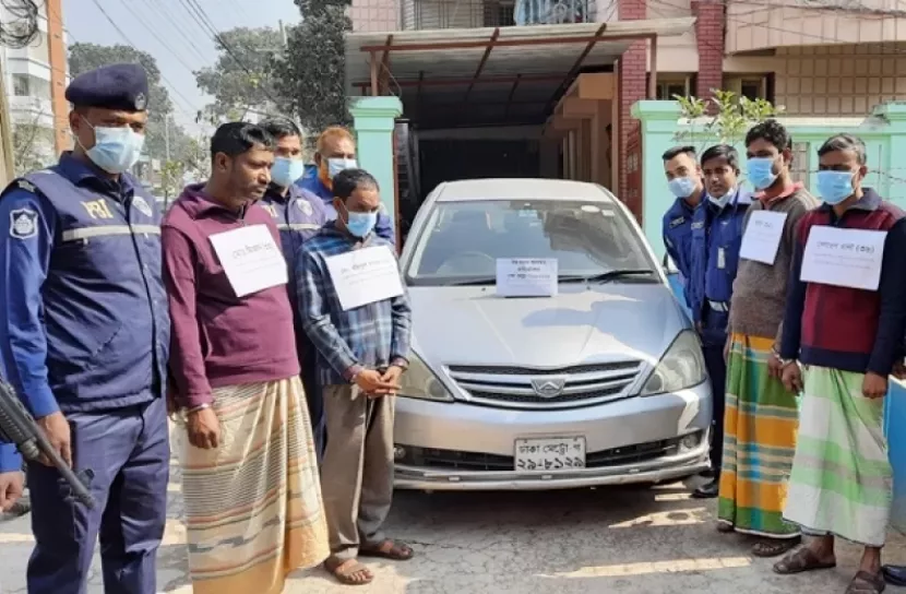 প্রাইভেটকারে যাত্রী বহনের নামে ডাকাতি, গ্রেফতার ৪