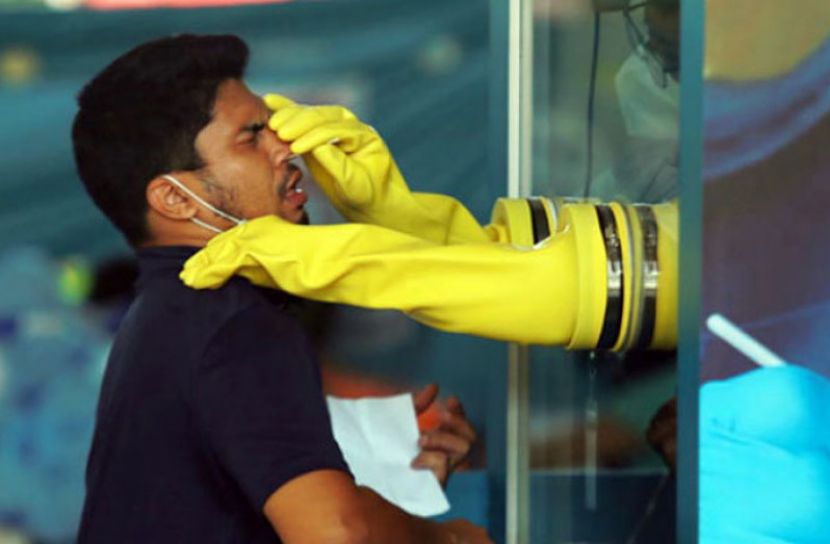 মাত্র ৩০০ টাকায় বিদেশগামীদের করোনা পরীক্ষা