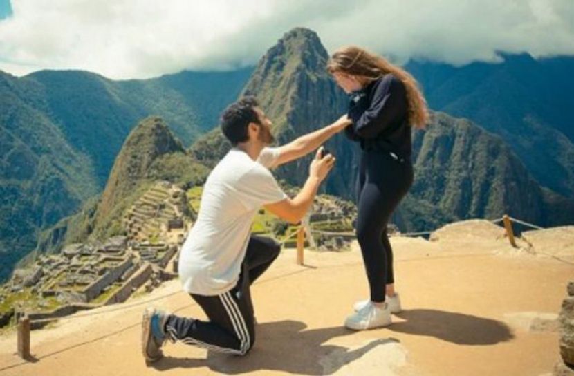 প্রেমিকের বিয়ের প্রস্তাবে পাহাড় থেকে পড়লো প্রেমিকা!