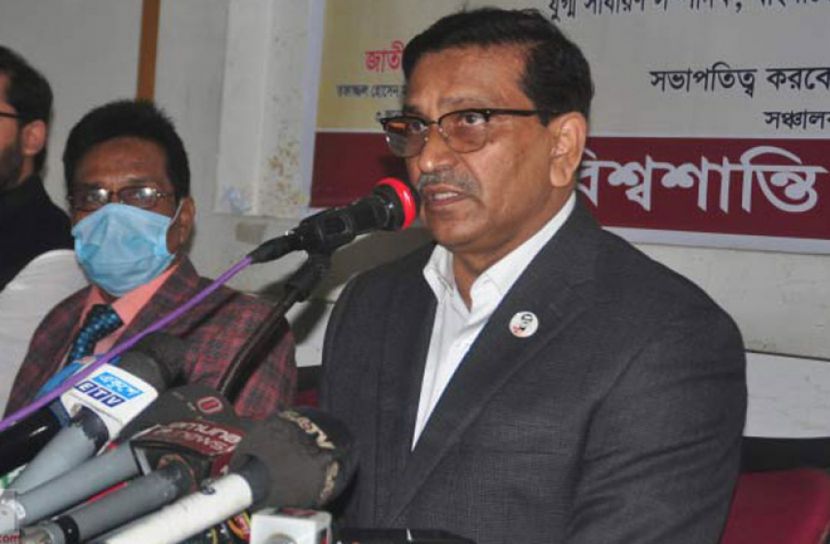 বিএনপির কাছে গণতন্ত্রের সংজ্ঞা জানতে চাইলেন হানিফ