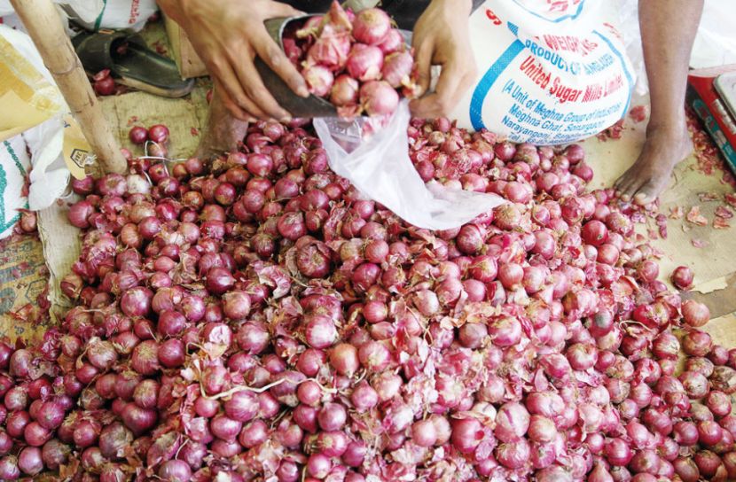 ভারতীয় পেঁয়াজে সয়লাব চট্টগ্রামের বাজার