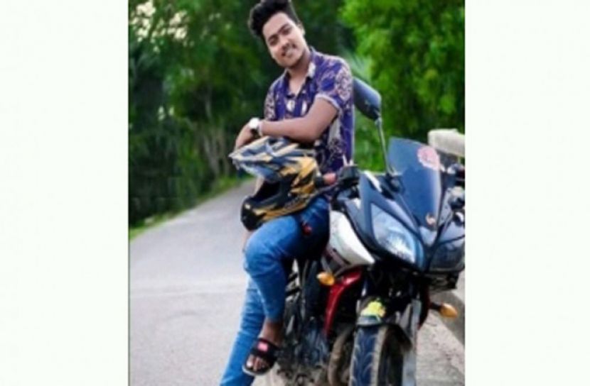 টিকটক ভিডিও বানাতে গিয়ে দুর্ঘটনার কবলে ২ যুবক