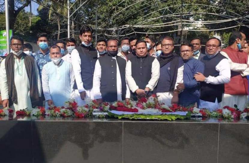 জাতির পিতার প্রতিকৃতিতে আ.লীগের বন ও পরিবেশ উপকমিটির শ্রদ্ধা