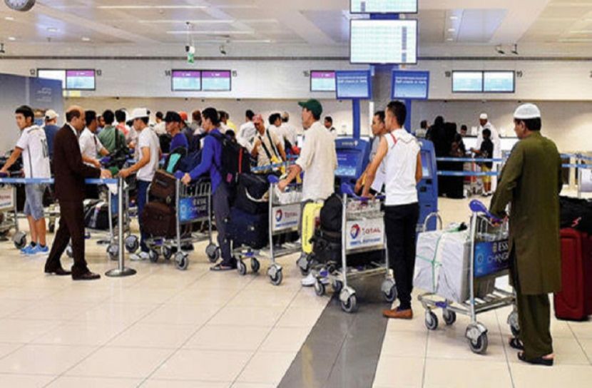 করোনায় আটক প্রবাসিদের ফেরত যাওয়ার সুযোগ