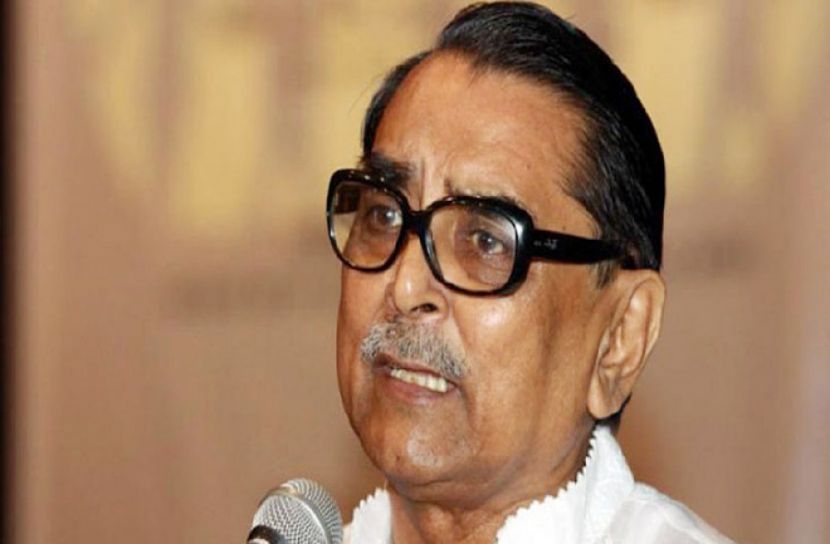 ভ্যাকসিন নিয়ে বিভ্রান্তি বাড়ছে : মেনন