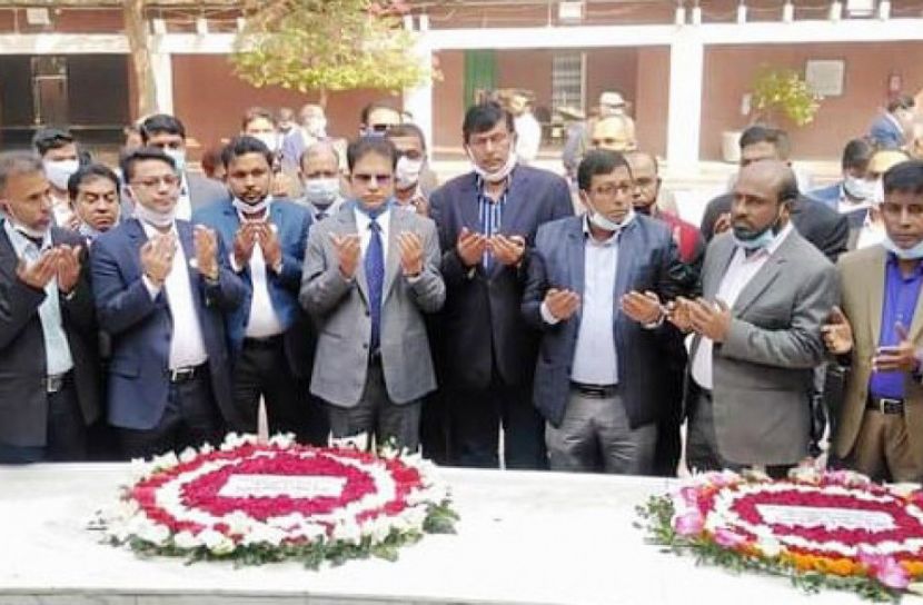বঙ্গবন্ধুর সমাধিতে প্রধান প্রকৌশলীর শ্রদ্ধা