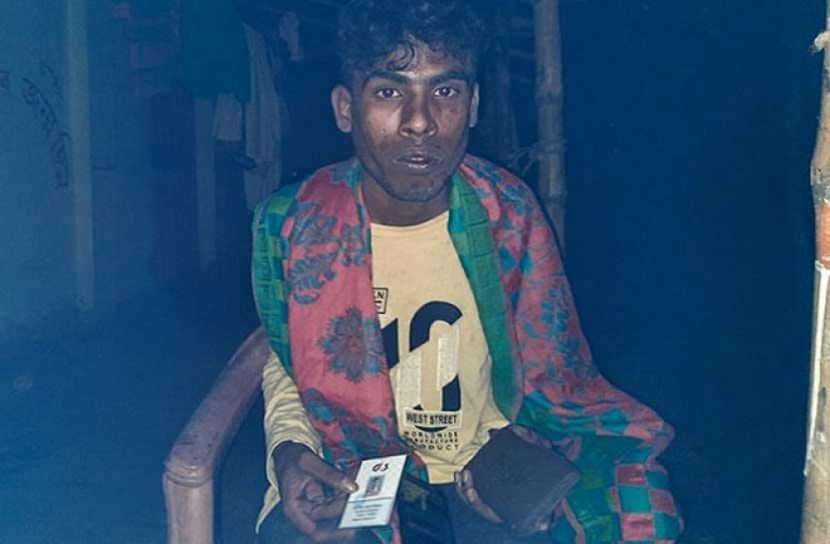 প্রেমিকার ঘরে ঢুকে ‘গণধোলাই’ খেলেন প্রেমিক