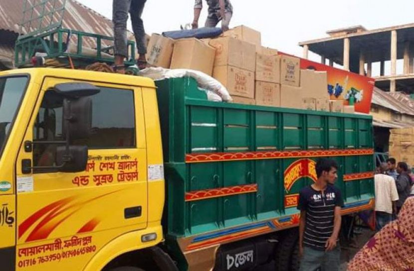 ঢাকা থেকে খোয়া যাওয়া সয়াবিন তেল আলফাডাঙ্গা থেকে উদ্ধার 