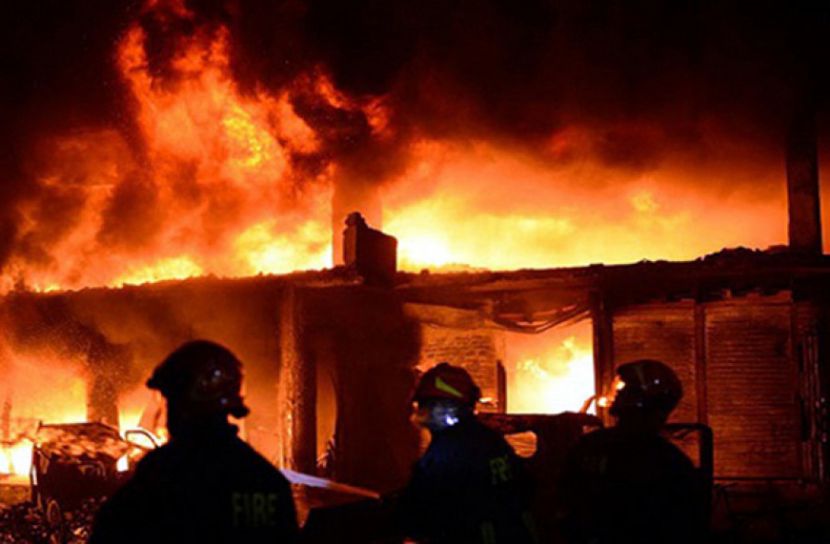 গাজীপুরে কলোনিতে ভয়াবহ অগ্নিকাণ্ড, নিহত ৪