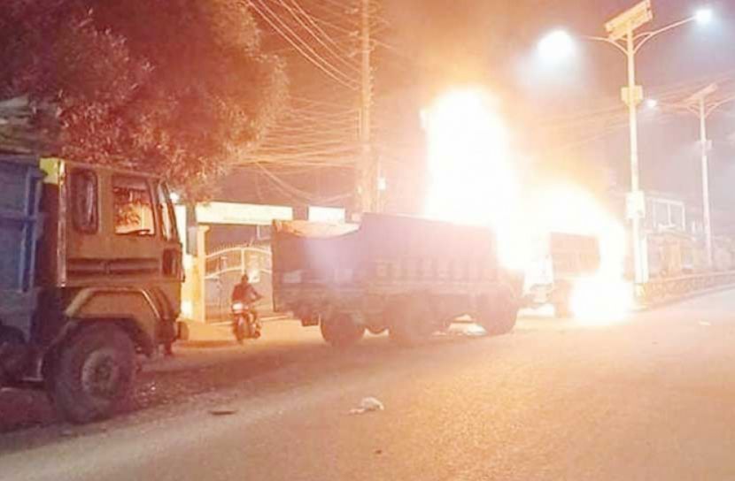 ট্রাকচাপায় প্রাণ গেল দুই ছাত্রদল নেতার