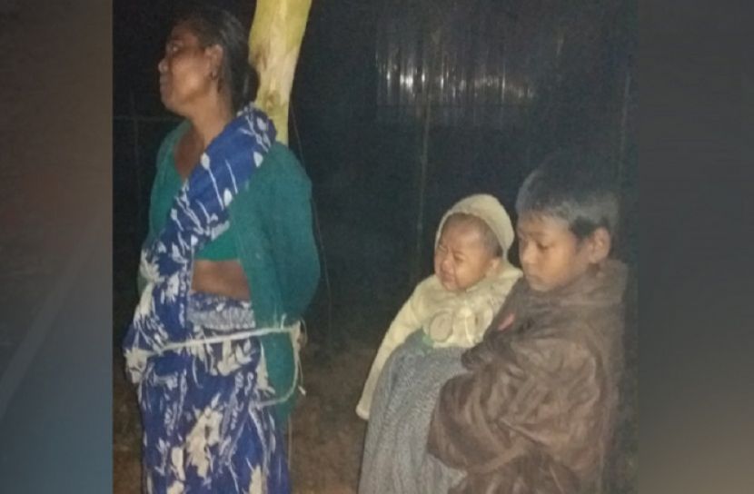 আদিবাসী নারীকে গাছে বেঁধে নির্যাতন