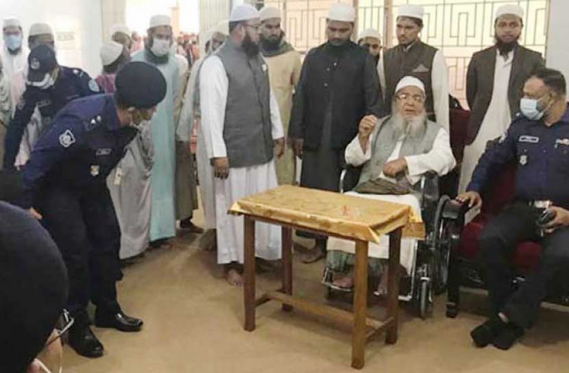 হাটহাজারী মাদ্রাসায় পিবিআই টিম