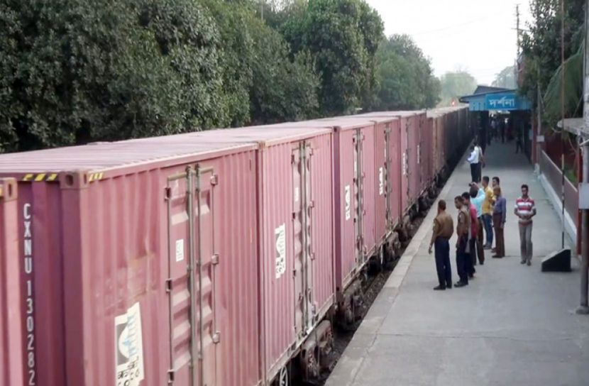 দেশে এলো ভারতীয় পেঁয়াজের বড় চালান