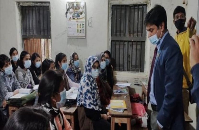 ঠাকুরগাঁওয়ে অবৈধ কোচিং সেন্টারকে জরিমানা