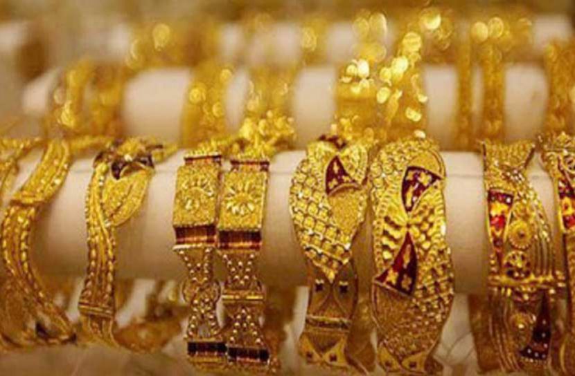 স্বর্ণের দাম কমল ভরিতে ১৯৮৩ টাকা