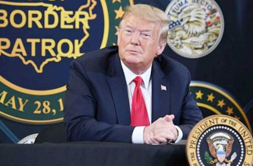 অভিশংসনের প্রস্তাবকে ‘হাস্যকর’ বললেন ট্রাম্প