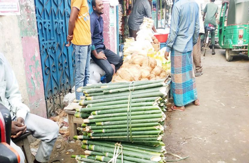 বেড়েছে গুড় ও নারিকেলসহ পিঠার উপকরণের দাম