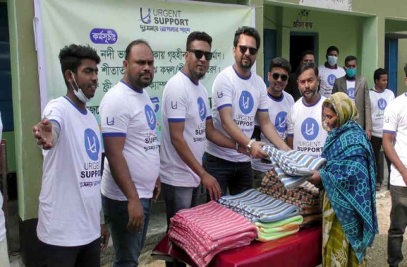 নড়াইলে দুস্থদের চিকিৎসা সেবা ও শীতবস্ত্র বিতরণ