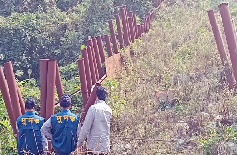 সড়কে বল্লি থেরাপির পরিবর্তে লোহা থেরাপি 