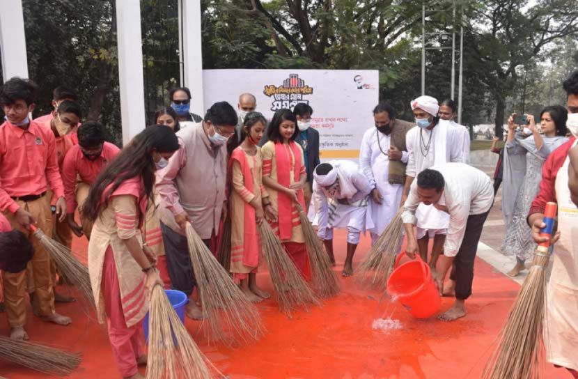দেশব্যাপি শহীদ মিনারে পরিচ্ছন্নতা অভিযান ও সাংস্কৃতিক আয়োজন