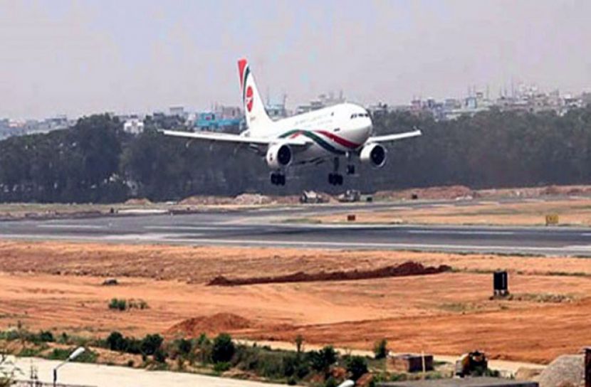 লন্ডন থেকে  ৪২ যাত্রী নিয়ে  বিমান সিলেটে