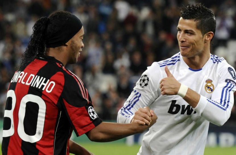 বার্সায় রোনালদিনহোর জায়গায় রোনালদো থাকার কথা ছিলো!