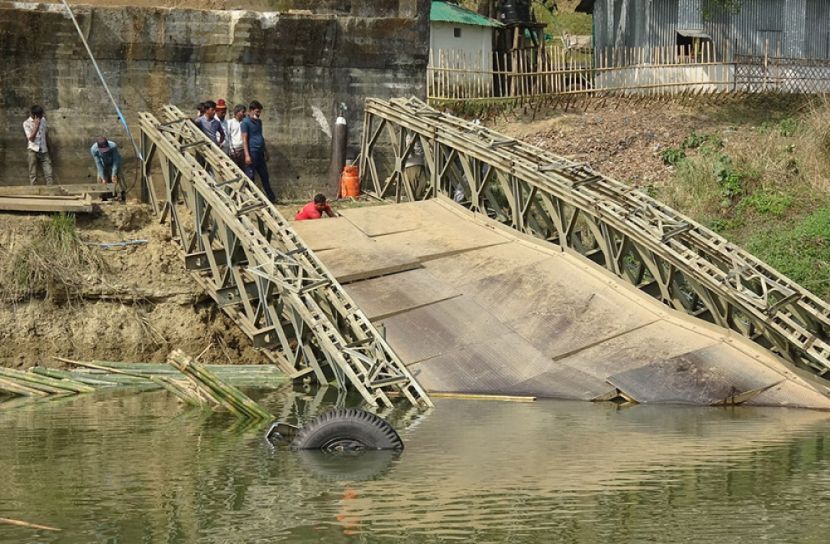 রাঙামাটি-খাগড়াছড়ি সড়কে বেইলী ব্রীজের নির্মাণ কাজ শুরু  