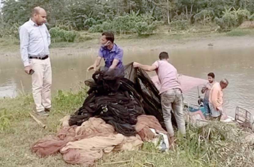 হাটহাজারীর হালদা থেকে ৬ হাজার মিটার জাল জব্দ