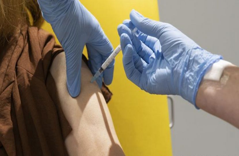 জ্বর-মাথাব্যথা ও ক্লান্তি হতে পারে করোনার ভ্যাকসিনে