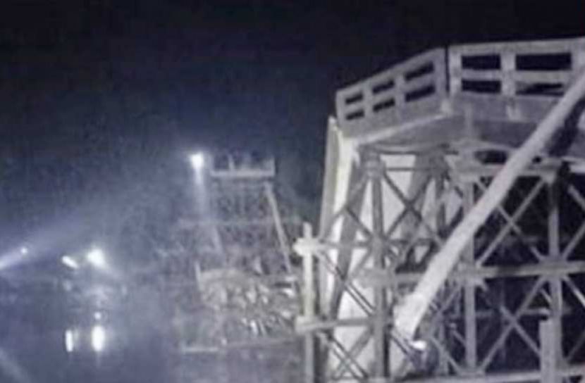 মির্জাগঞ্জে ব্রিজ ধসে মাদ্রাসার অধ্যক্ষ নিহত