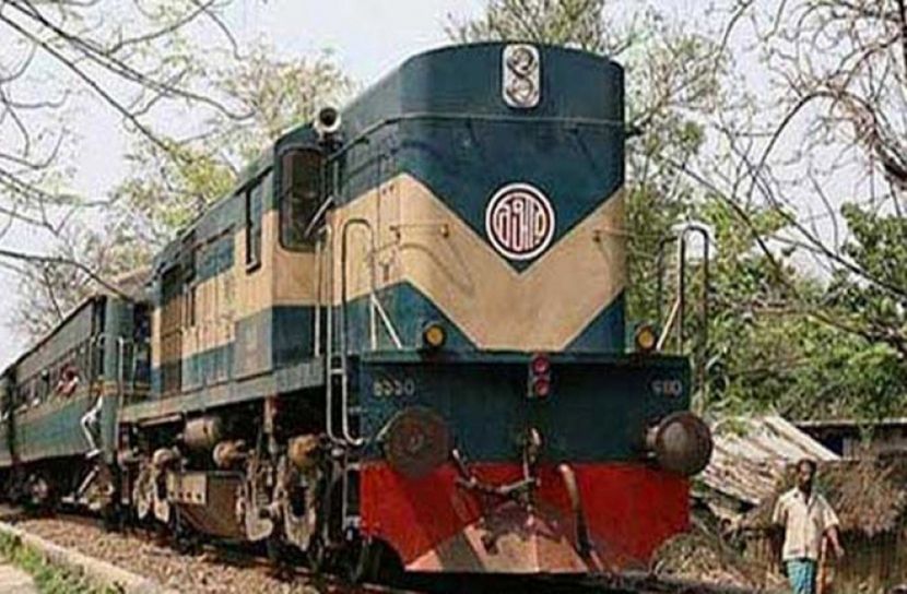 চুয়াডাঙ্গায় ট্রেনের ধাক্কায় বৃদ্ধা নিহত